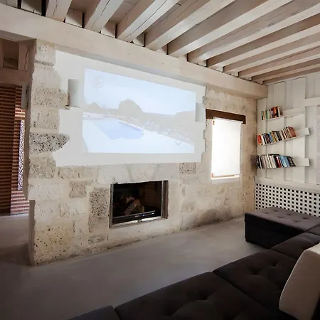 La Casa Vieja De *