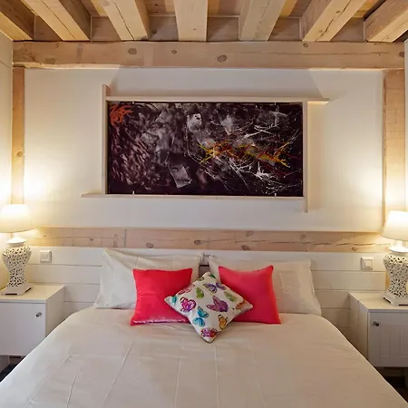 La Casa Vieja De